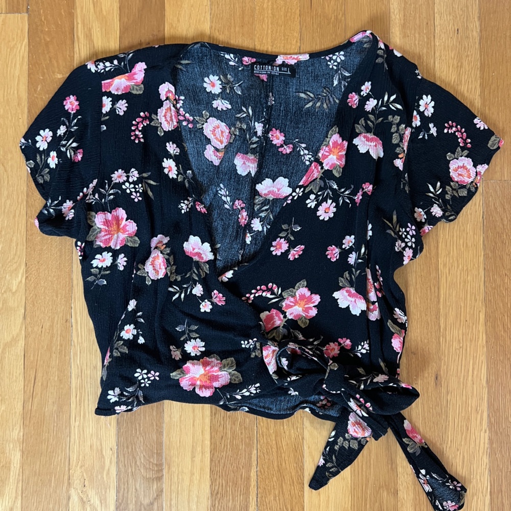 Cotton On Wrapped Floral Crop Top Size L